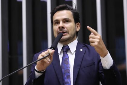 Projeto veta benefício assistencial a quem for condenado por compra de voto