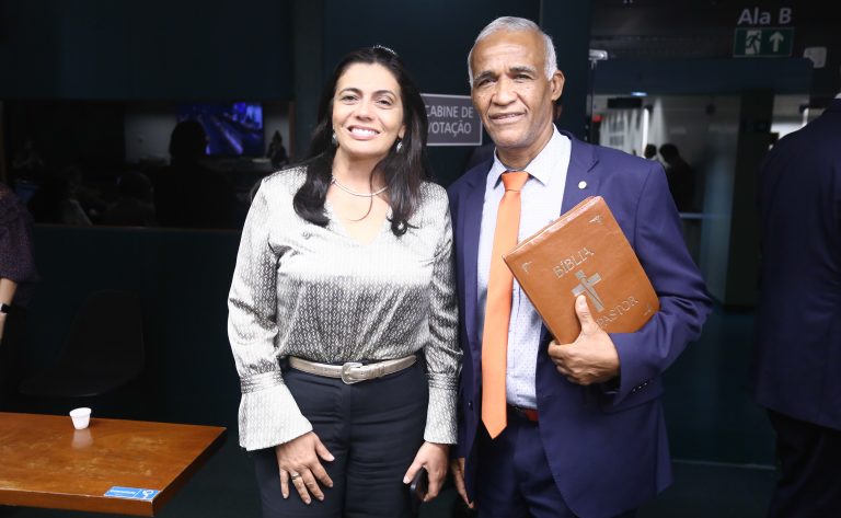 Pastor Sargento Isidório vai presidir a Comissão de Administração e Serviço Público