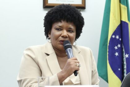 Comissões da Câmara cobram explicações da ministra da Cultura sobre shows feitos no carnaval