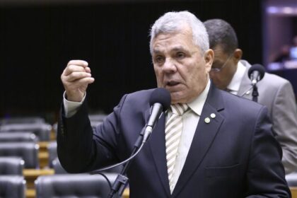 Projeto suspende normas do Ministério da Justiça para o fornecimento de câmeras corporais