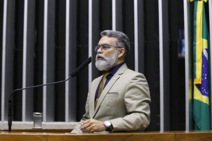 Comissão aprova medidas para proteger crianças e adolescentes em caso de calamidade pública