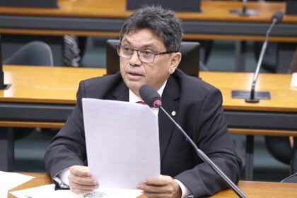 Novo presidente do Centro de Estudos e Debates Estratégicos da Câmara promete intensificar diálogo com a indústria