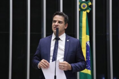 Câmara aprova projeto que obriga SUS a oferecer tratamento completo de lábio leporino