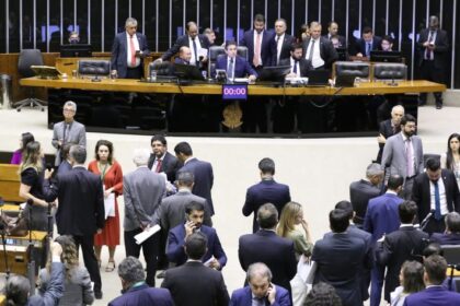 Câmara aprova projeto que autoriza Finep a assumir créditos de banco que falir