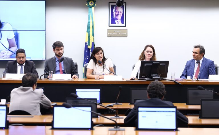 Especialistas propõem novo cálculo para IR baseado na capacidade contributiva das famílias