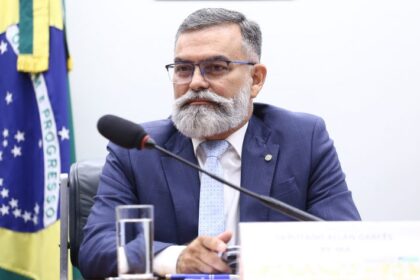 Comissão aprova projeto que regula acesso a contratos eletrônicos em seguros