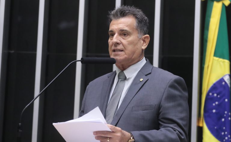 Comissão aprova suspensão de portaria sobre tarifas em projetos públicos de irrigação