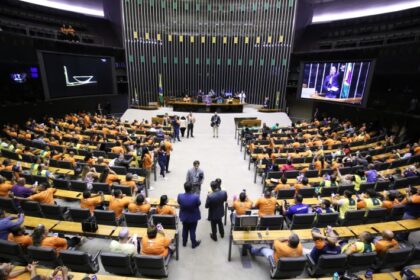 Agentes de saúde e de combate às endemias pedem rapidez na aprovação de benefícios para a categoria