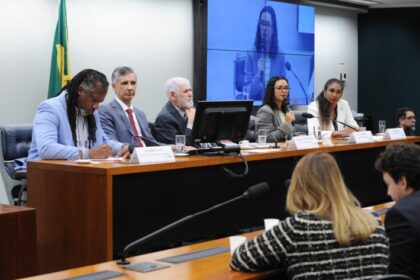 Integração de políticas públicas é essencial para promoção do envelhecimento saudável, dizem especialistas