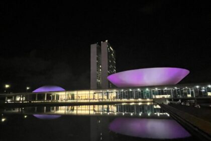 Congresso se ilumina de lilás pelo Dia de Conscientização sobre a Síndrome de Edwards