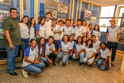 TCETO recebe estudantes para conhecer estrutura e memorial da Corte
