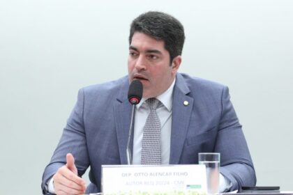 Comissão aprova projeto que prevê aumento do conforto térmico nas salas de aula da rede pública
