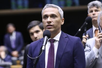 Comissão aprova competência do Legislativo para decidir sobre bloqueio de perfis de parlamentares em redes sociais