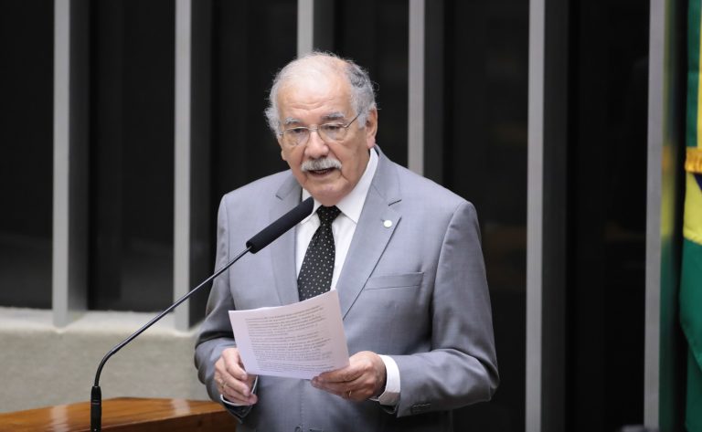 Comissão aprova obrigatoriedade de umidificadores em academias em locais secos