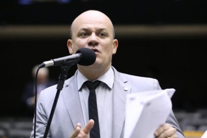 Projeto torna crime o assédio moral praticado no meio militar