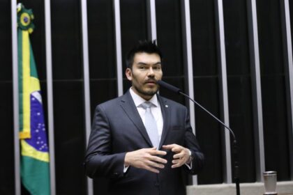 Comissão aprova direito de crianças e adolescentes visitarem parentes e amigos internados