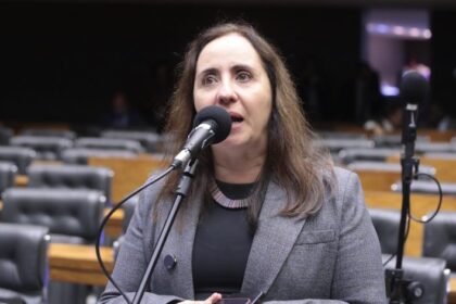 Comissão aprova projeto que reduz tributos de clínicas médicas e odontológicas