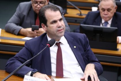Comissão aprova projeto que exige relatórios à população sobre tarifas de energia