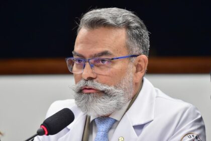 Comissão de Segurança aprova proibição de kits que incentivem uso de drogas
