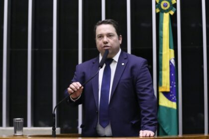 Projeto suspende resolução que incluiu MST em comitê do governo