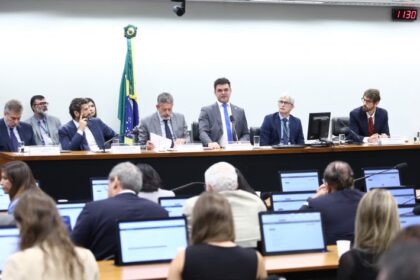 Governo afirma que mudanças no Imposto de Renda apenas criam um imposto mínimo