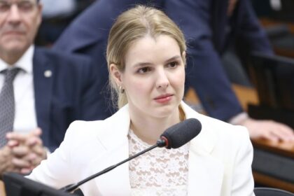 Comissão que vai analisar projeto sobre inteligência artificial será presidida por Luisa Canziani; Aguinaldo Ribeiro será relator