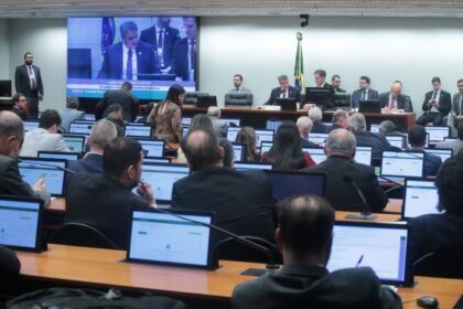 Nota técnica destaca mudanças em regras do arcabouço fiscal no projeto da LDO de 2026