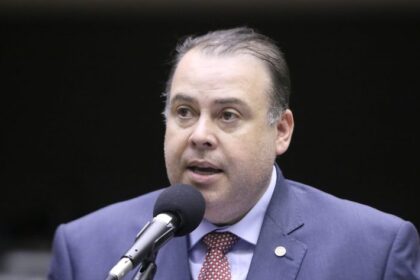 Comissão aprova projeto que agiliza localização de celular em caso de sequestro ou tentativa de suicídio