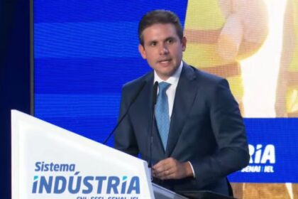 Motta defende políticas públicas de incentivo ao empreendedorismo e à inovação