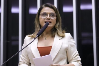 Comissão aprova meia-entrada para mulheres em jogos de futebol