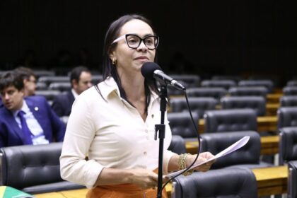 Comissão aprova obrigatoriedade de bares e casas noturnas prestarem auxílio a mulheres em situação de risco