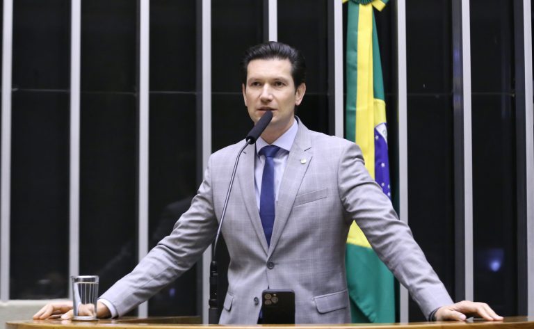 Comissão aprova projeto que permite ao comerciante expor preço de custo ao lado do preço de venda