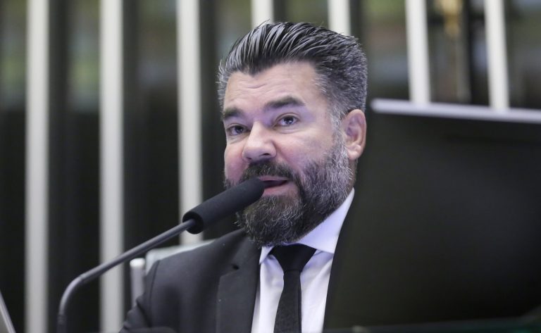 Comissão aprova identificação genética obrigatória para todos os condenados por crimes