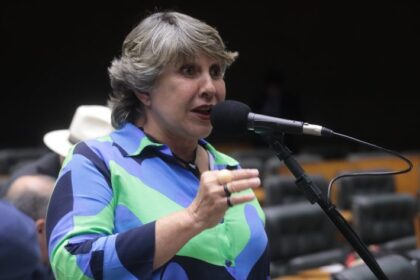 Comissão aprova projeto que flexibiliza acesso a informações de agentes políticos