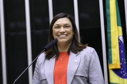 Comissão aprova programa de emprego para responsáveis por crianças com necessidades especiais