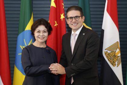 Hugo Motta se reúne com parlamentares da China e dos Emirados Árabes