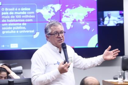 Ministro da Saúde pede apoio para medida provisória que amplia atendimento especializado no SUS