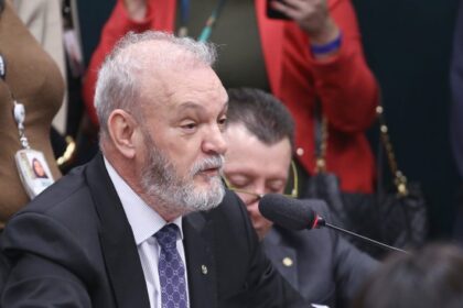 Comissão aprova medidas para prevenir quedas acidentais de pessoas idosas