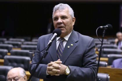 Conflito entre Israel e Irã repercute em discursos de deputados no Plenário