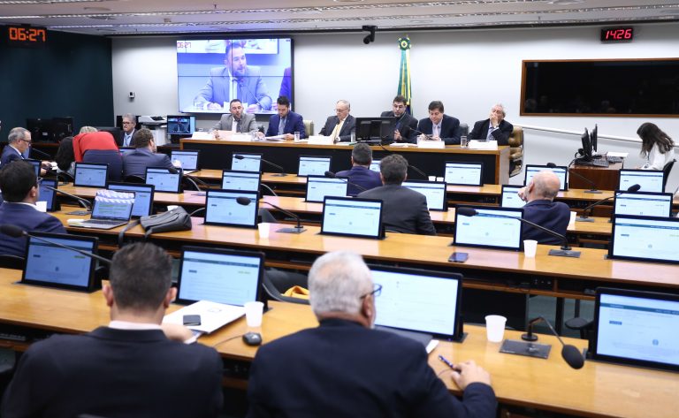 Credores de precatórios municipais criticam demora para o pagamento da dívida
