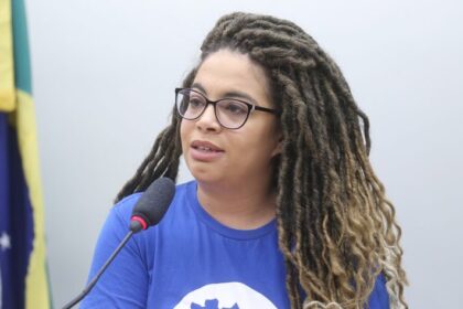 Universidades e estudantes cobram orçamento para atingir metas do novo Plano Nacional de Educação