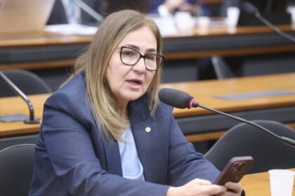 Comissão aprova projeto que inclui supervisores das secretarias de Educação em regras de aposentadoria especial