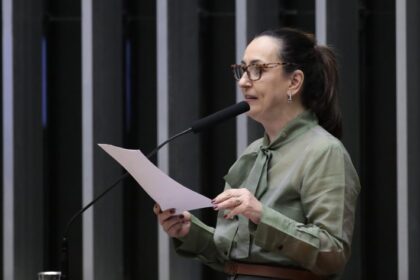 Câmara aprova criação do cadastro nacional de pessoas com doença de Alzheimer e outras demências