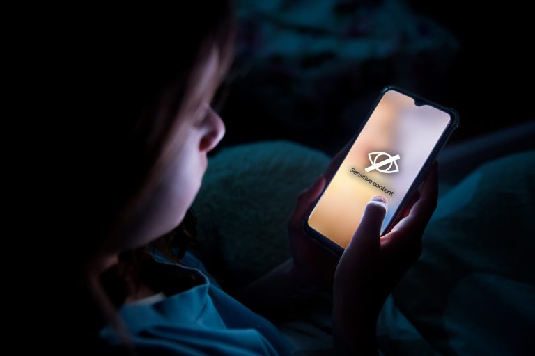 Câmara promove debate sobre proteção de crianças e adolescentes em ambiente digital