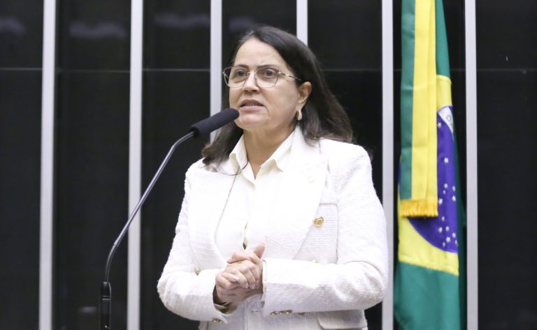 Projeto estabelece validade nacional para carteira de identificação do conciliador e mediador