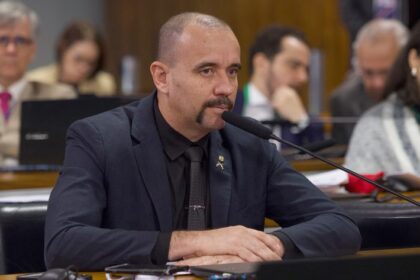 Comissão aprova salário integral para agentes da segurança reformados por invalidez