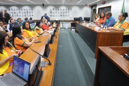 Agentes de saúde defendem proposta com novas regras de contratação para a categoria