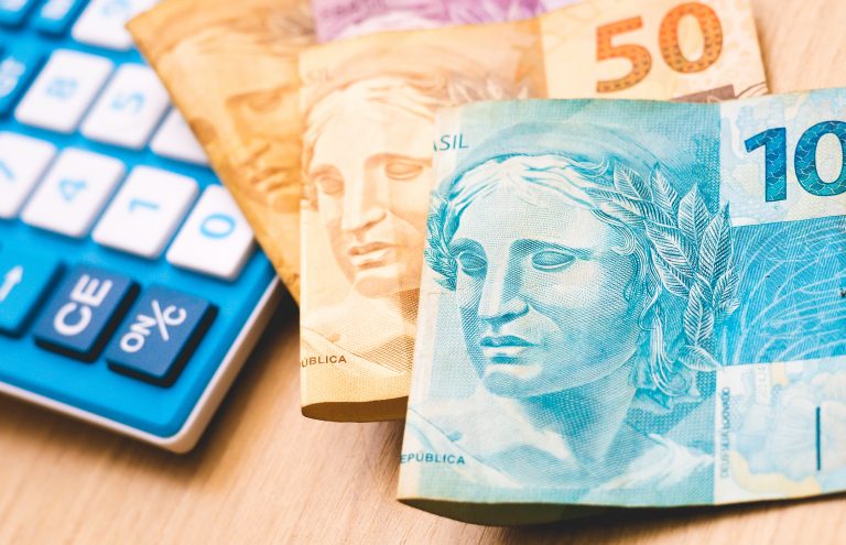 Comissão da Câmara debate novo Imposto de Renda e taxação sobre ricos