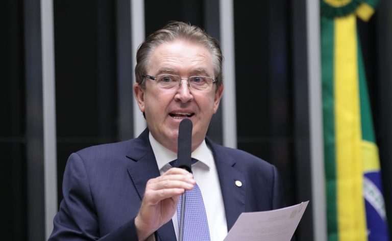 Comissão de Saúde aprova incentivos para diagnóstico precoce da tuberculose